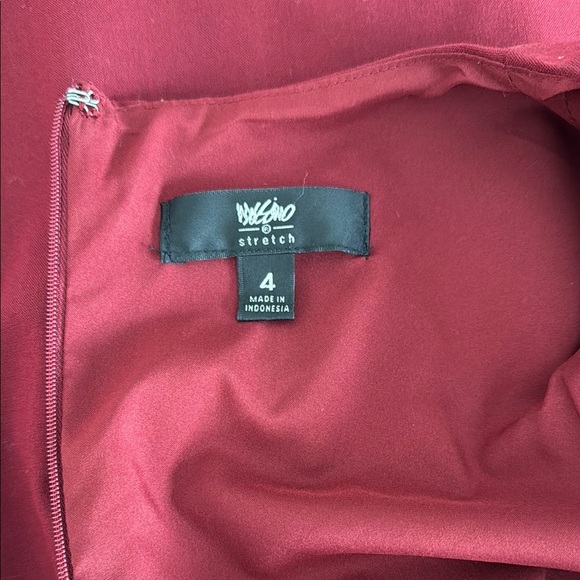 Mossimo Supply Co Red Vneck Midi Dress - Picture 2 of 6